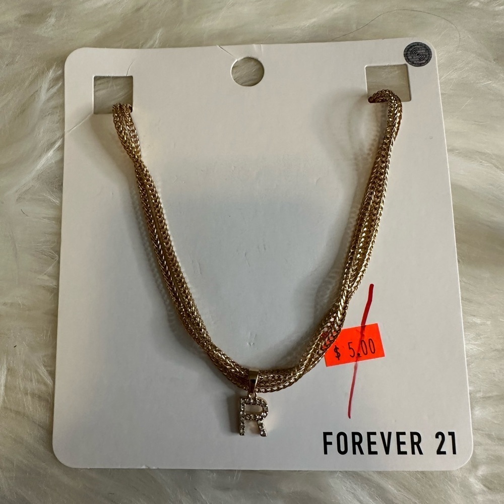 🩷5/$10 Forever 21 Gold Necklace with Initial R Pendant